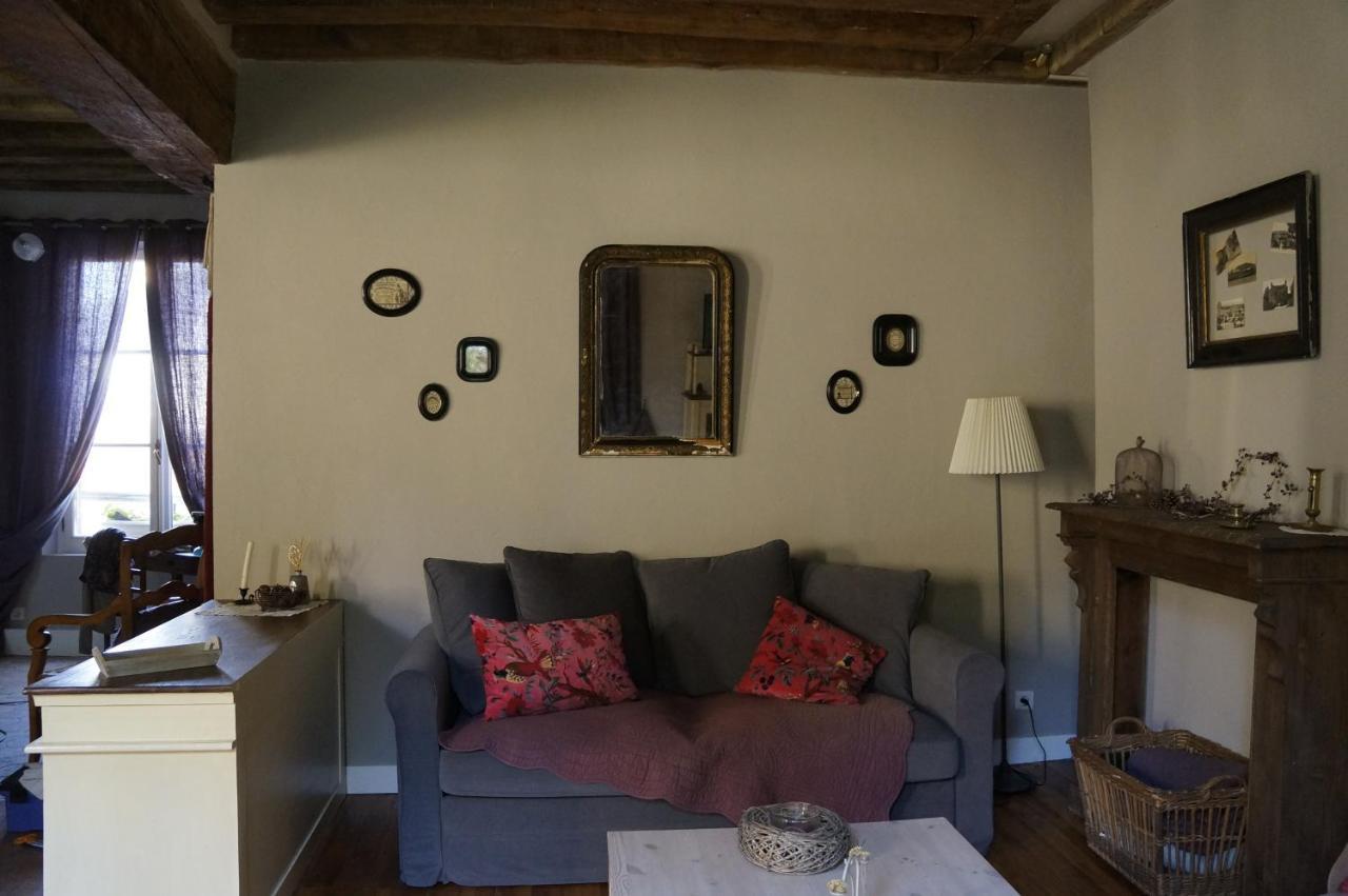 Ferienwohnung Gite La Chancellerie Château-Thierry Exterior foto