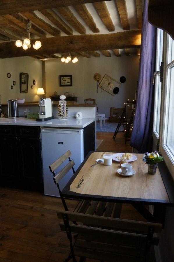 Ferienwohnung Gite La Chancellerie Château-Thierry Exterior foto